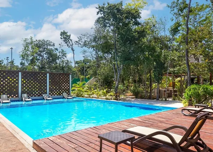Stunning 4br, Concierge Service, Gated, Paddle Court