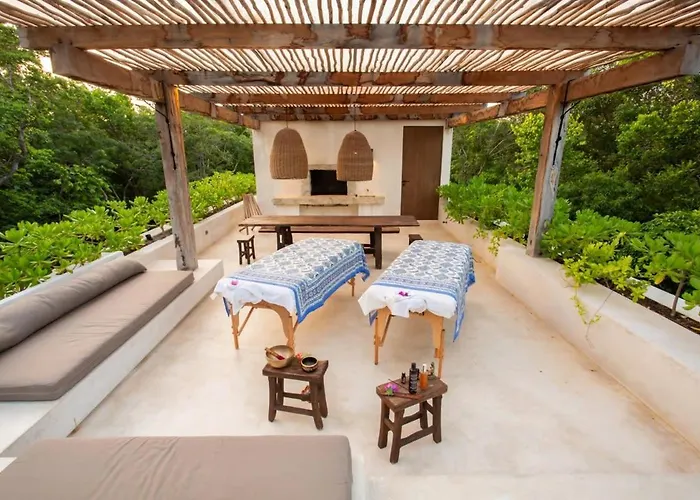 Stunning 4br, Concierge Service, Gated, Paddle Court Tulum
