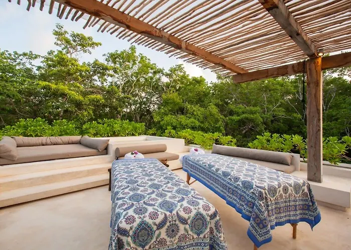 Pousada Stunning 4br, Concierge Service, Gated, Paddle Court