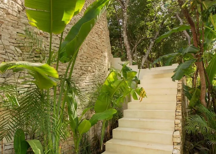Stunning 4br, Concierge Service, Gated, Paddle Court Pousada