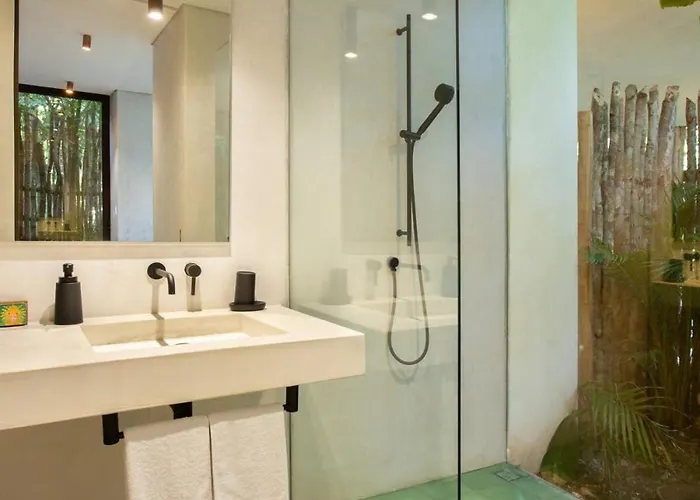 Pousada Stunning 4br, Concierge Service, Gated, Paddle Court *