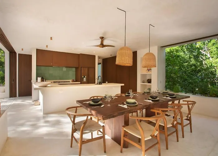Stunning 4br, Concierge Service, Gated, Paddle Court Tulum
